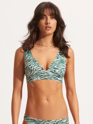 wild at heart v neck top with hipster02